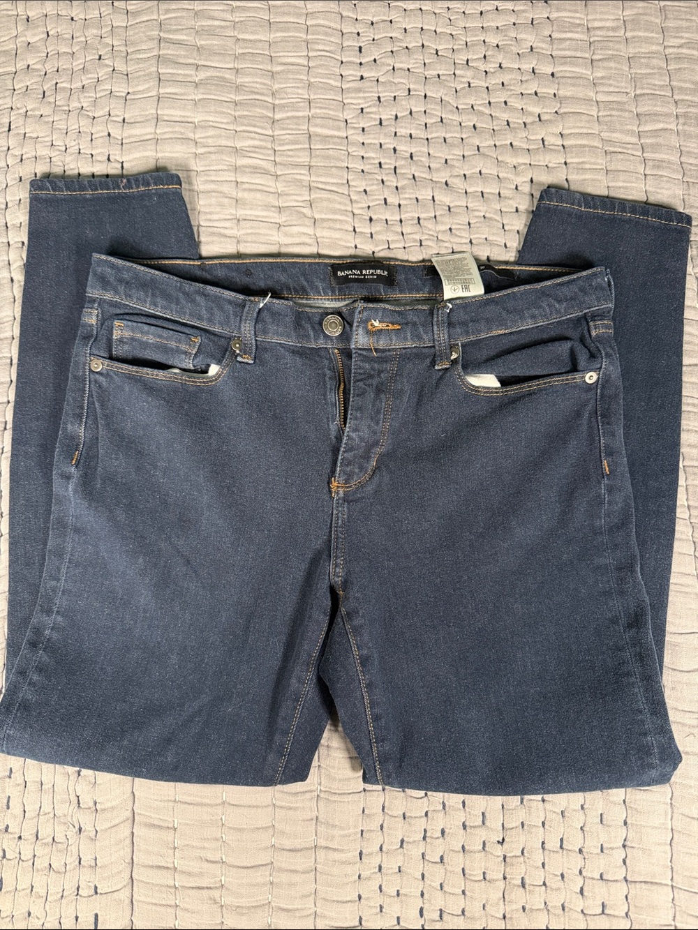 Banana Republic Skinny Jeans in Dark Blue Wash